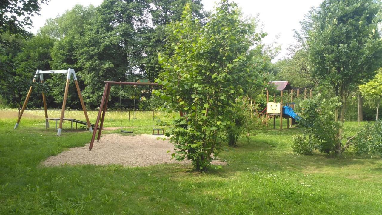 Ubytování u Šveců Jívka Esterno foto